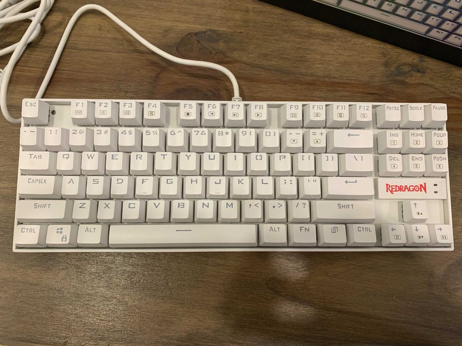 Teclado Mecânico REDRAGON KUMARA K552, Branco, Switch AZUL