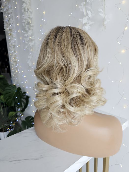 Peruka premium Tery lace front loki naturalna fryzura