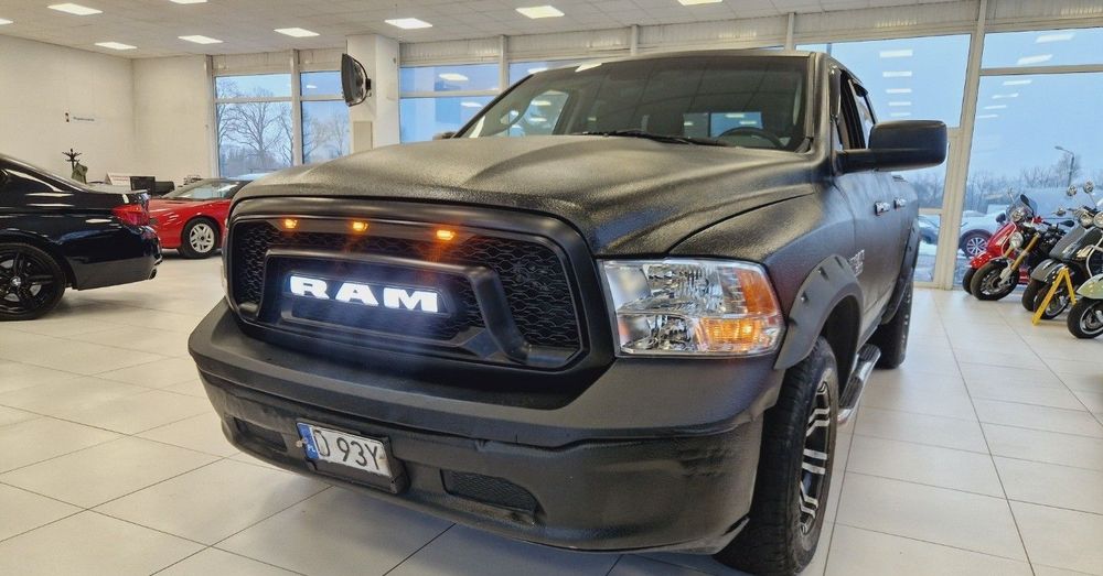 Dodge RAM 5.7 Hemi V8 390km LPG 4x4 Nowe opony