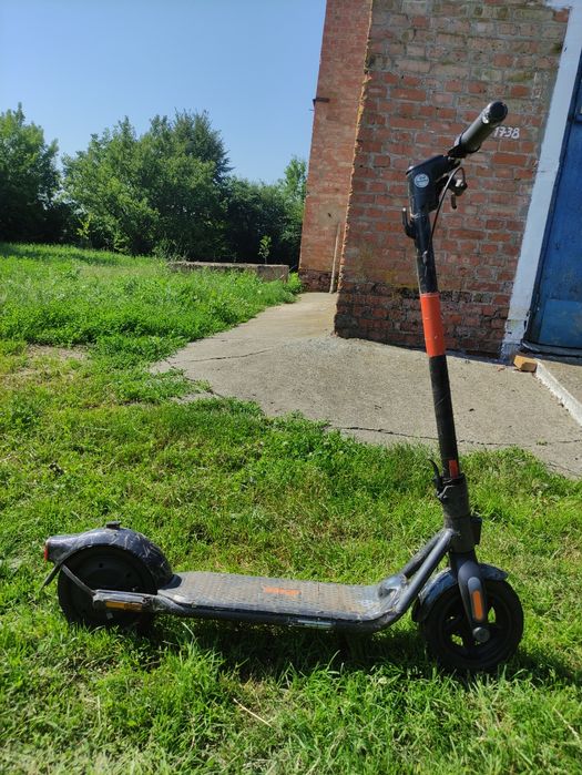 Електросамокат Segway Ninebot F2E