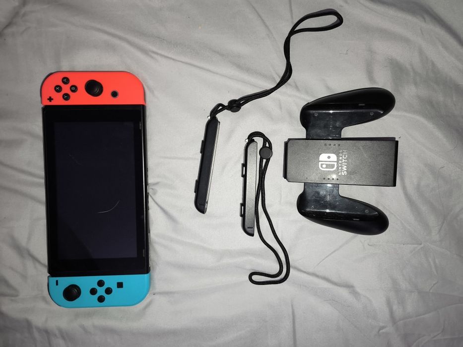 Nintendo Switch + 2 jogos