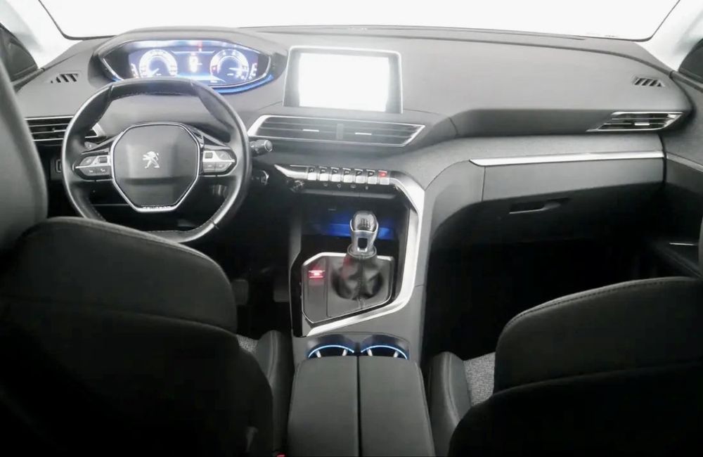 Peugeot 5008 — fotografia 4