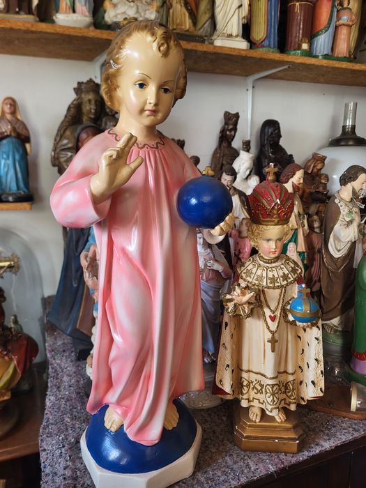 Duża figura Dzieciątko Pan Jezus Władca Wszechświata