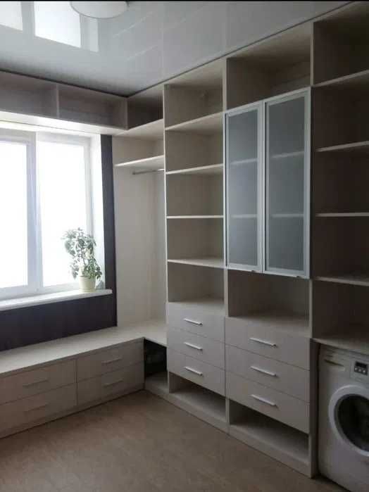 Продам 2х поверховий будинок,Рогань, 182м2 з євроремонтом(код 5325)