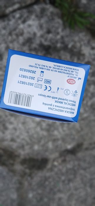 Maseczka z gumką 50 sztuk