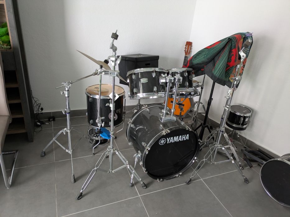 Yamaha Rydeen Standard Black