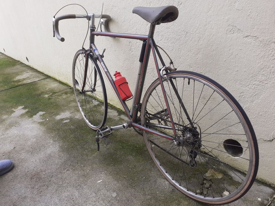 Bicicleta Motobecan de estrada marca francesa