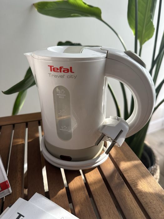 Новий Електрочайник дорожній Tefal KO120130