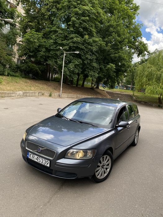 Продам Volvo V50 2.0 Дизель  6 ступка механика
