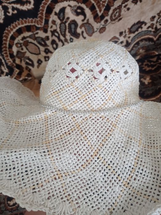 Красивая летняя шляпа