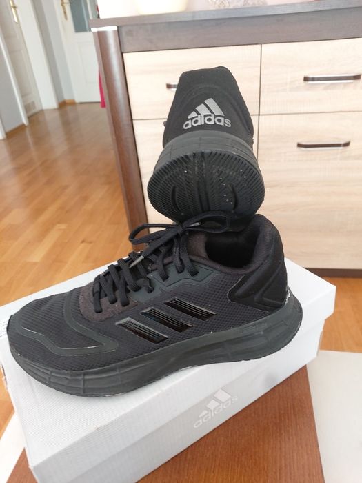 Adidas Duramo 10 buty do biegania, rozm. 38