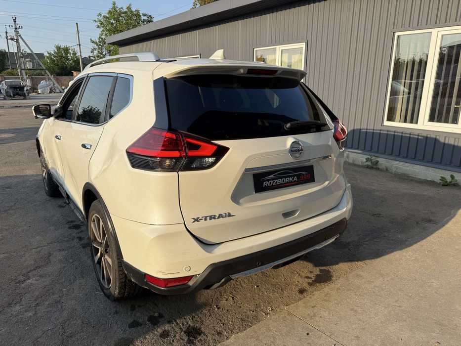 Розборка Nissan Rogue шрот запчастини бампер фара двері X-Trail T32 17-21р рестайлінг розбірка Рог фонарь салон кришка багажника QAB дверь Х трейл Т32