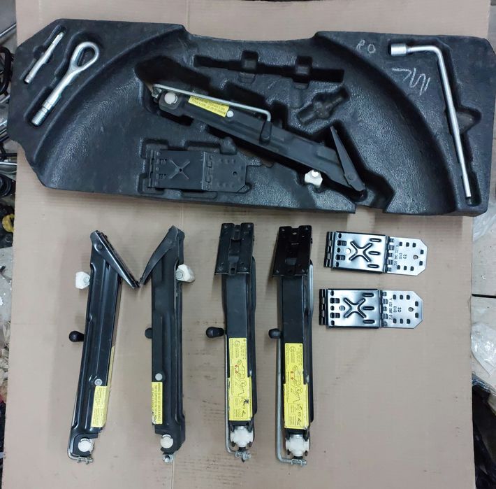 Домкрат Ключ Mercedes ML GL W164 Мерседес