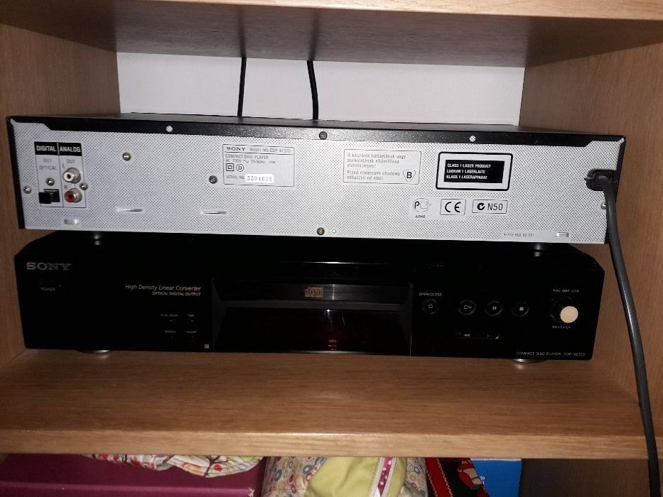 Sistema de som (sony) e mesa mistura (img stage line)