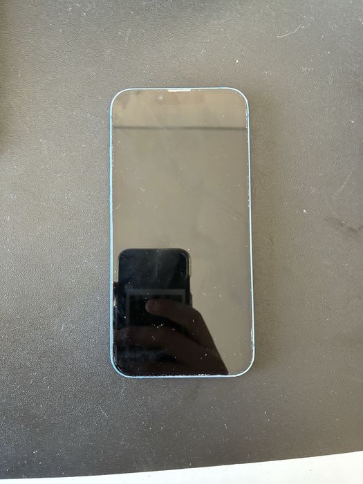 iPhone 13 Azul – Ecrã Impecável – Funciona Bem – Ler Descrição