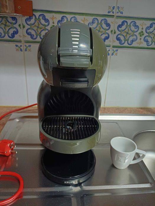 Máquina  de café Dolce Gusto