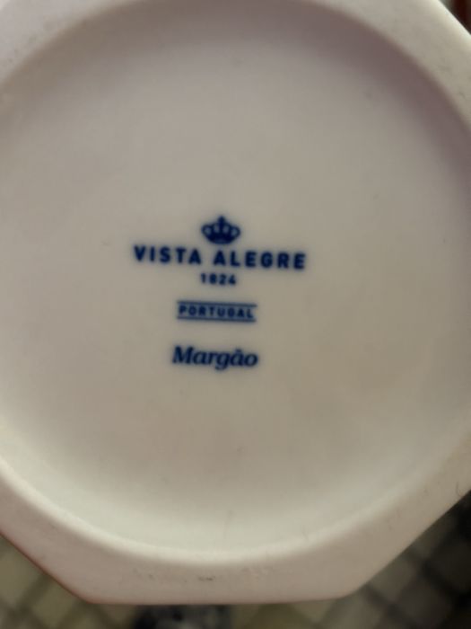 Conjunto  porcelana Vista Alegre -Margão