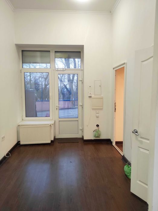 Сдам фасадное помещение 43 м2 в ЖК Мерседес. Центр. Парк Шевченко