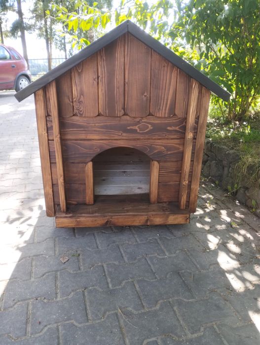 Buda dla psa ocieplana koniec