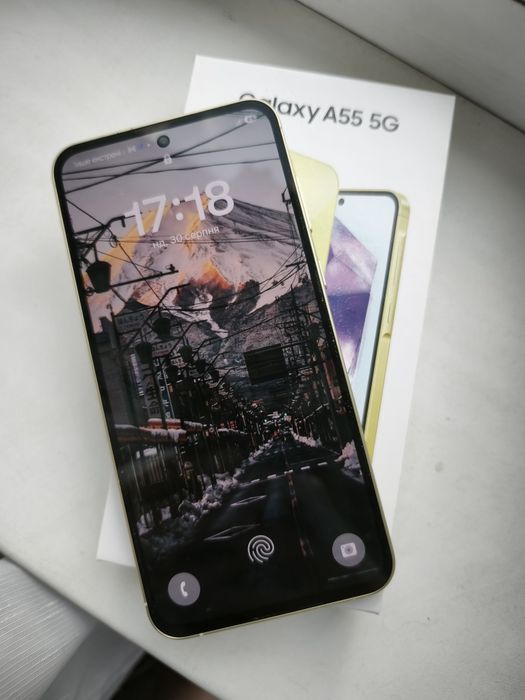 Смартфон Samsung Galaxy A55 5G 8/256GB в гарному лимонному відтінку