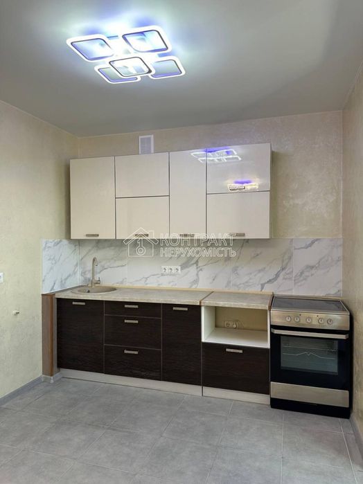 Продам1 комнатную в ЖК Птичка