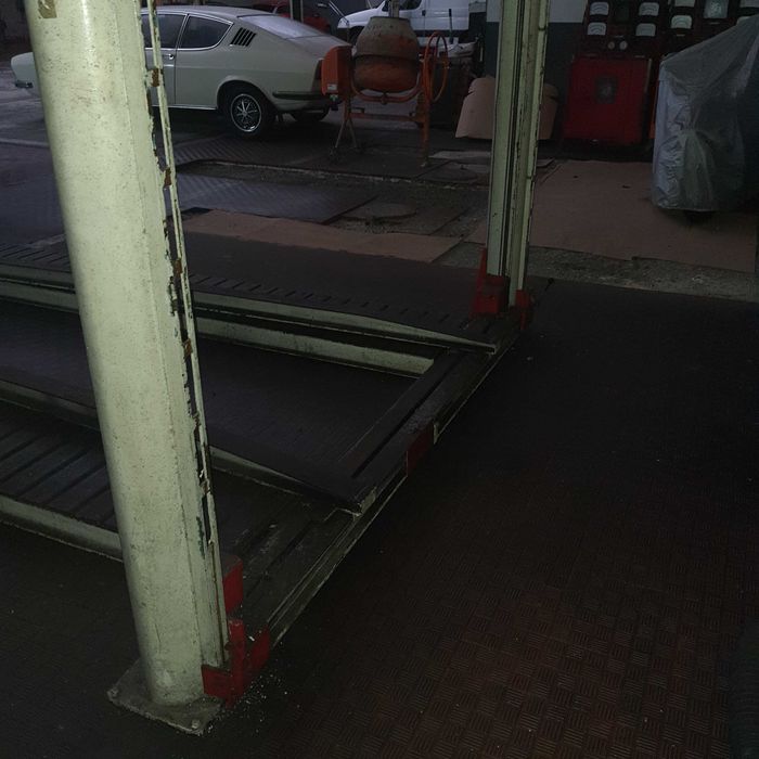 Elevador hidráulico de 4 coluna a funcionar 3500kg