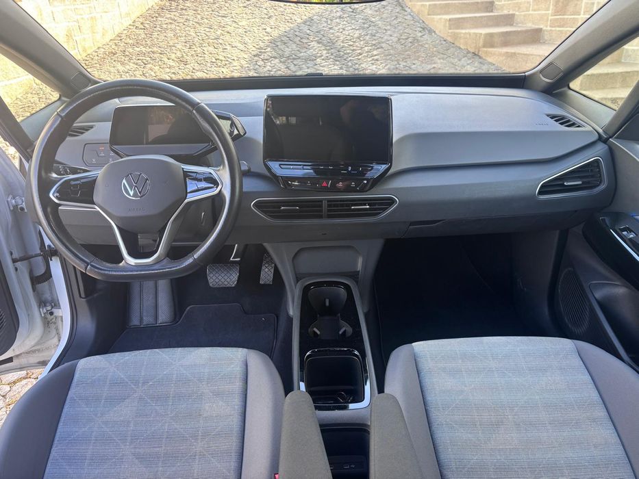 Volkswagen ID.3 Pro Performance 58kWh - IVA Dedutível