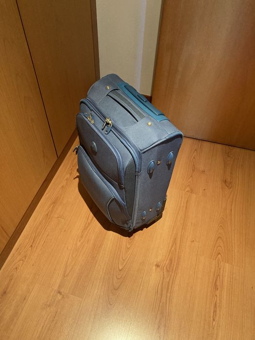 Mala viagem comely cabine