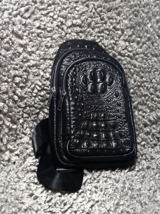 Сумка нагрудна , бананка (Нова) на плече з натуральної шкіри,  стильна