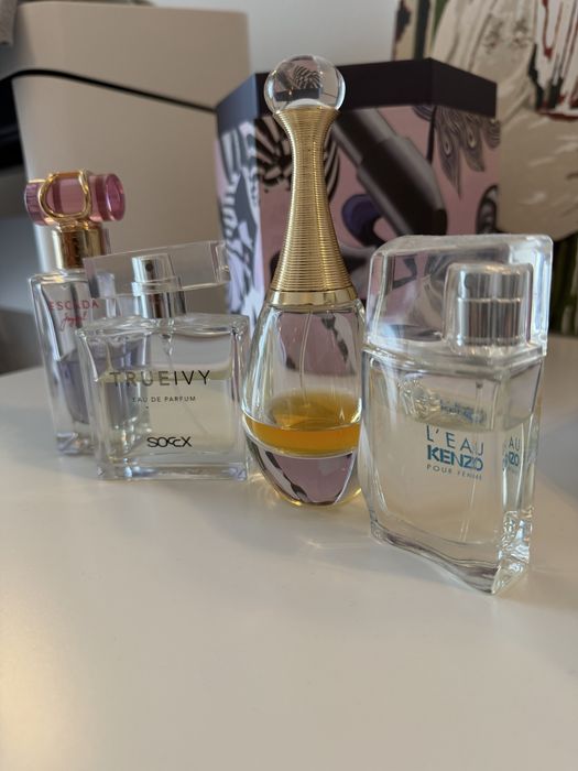 Perfumes lot dior, kenzo, escada