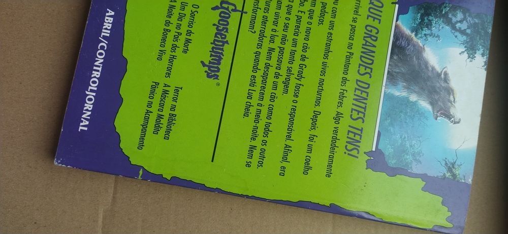 Livro da coleção Arrepios