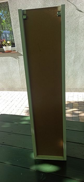 Wisząca szafka łazienkowa, szafka słupek