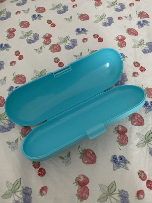 Estojo para transporte de talheres infantis