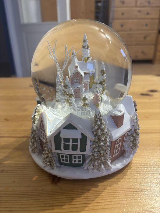 Kula śnieżna pozytywka