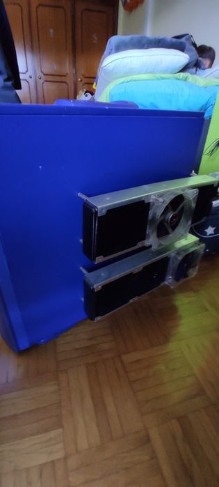 Torre watercooling + monitor