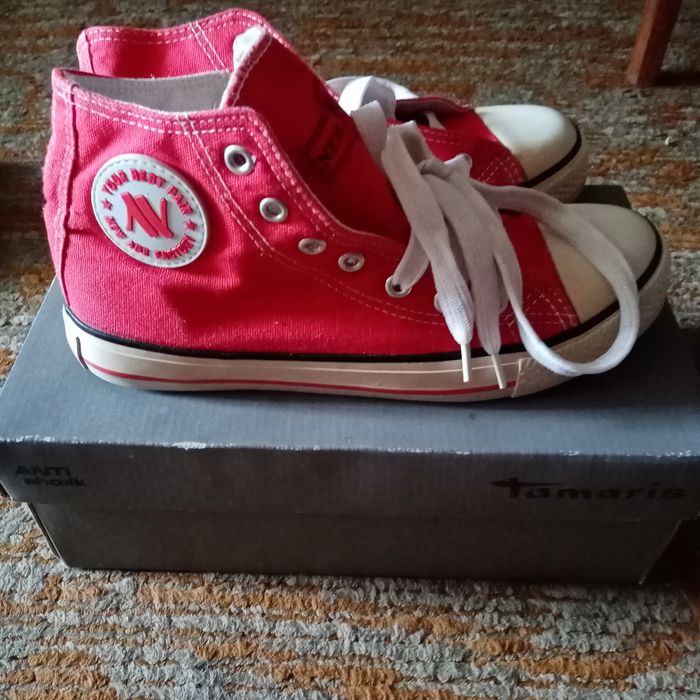 Кеды женские  720 грн.