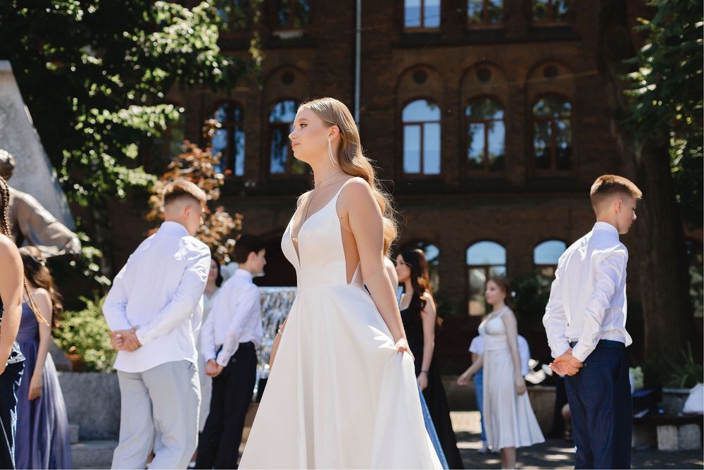 Випускна / весільна сукня