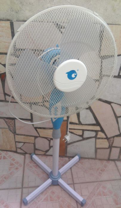 Ventoinha de Pé.