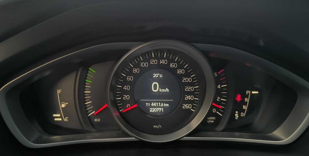 V40 2.0 D2 Inscription Geartronic 120cv cx Aut.