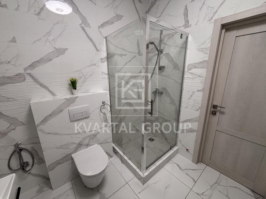 Сучасний будинок 190 м² на ділянці 10 соток, Лісова Буча