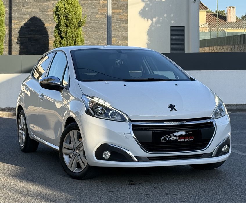 Peugeot 208 1.6 HDi Style•193000Km