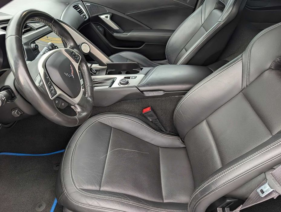 Chevrolet Corvette Stingray Z51      2014