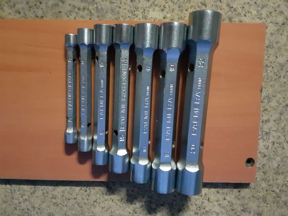 Conjunto de 7 chaves conforme foto igual a novo.