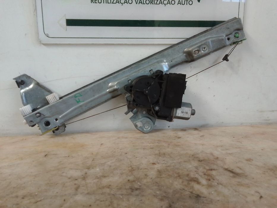 Elevador vidros frente direito PEUGEOT 308 SW