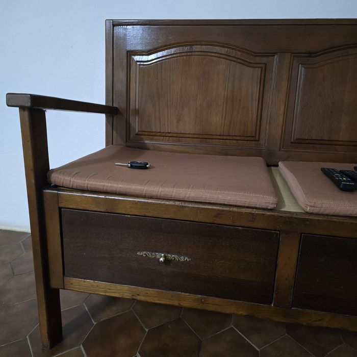 Banco em madeira com 3 lugares