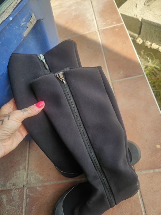 Botas Salomon  em muito bom estado numedo 37