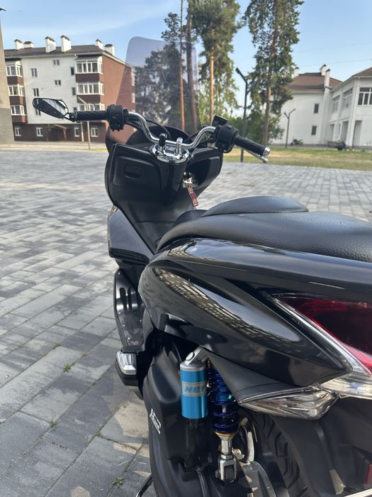 Скутер Honda pcx 125