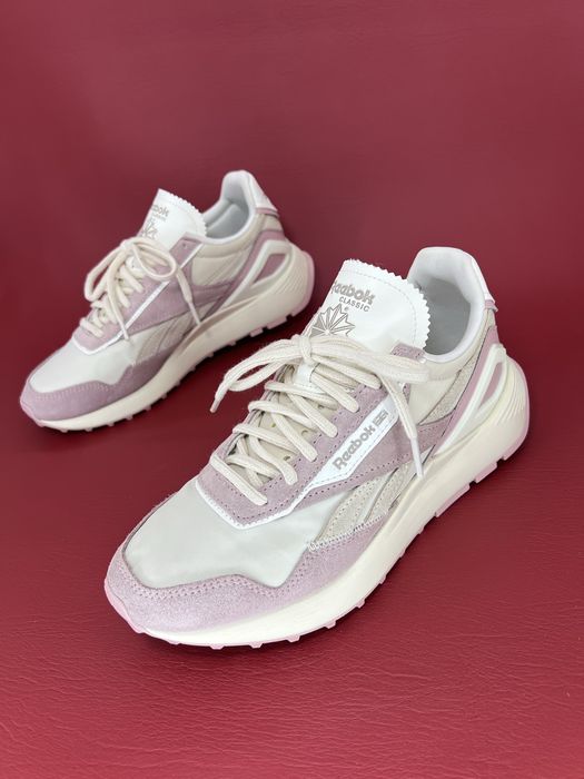 Кросівки жіночі 38.5р. Reebok Classic Leather Legacy AZ