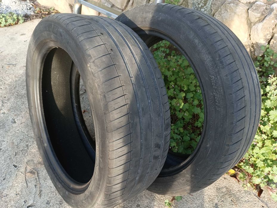 Pneus em muito bom estado-com poucos kms