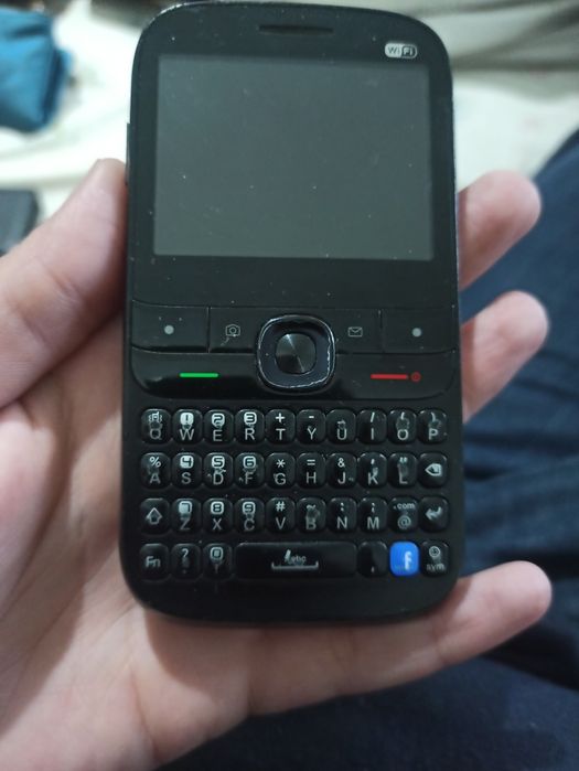 Vendo telemóvel que tá na foto